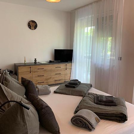Aron Apartman-Zalakaros Buitenkant foto