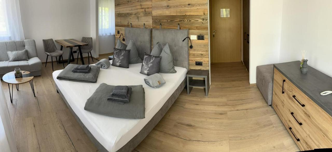 Aron Apartman-Zalakaros Buitenkant foto